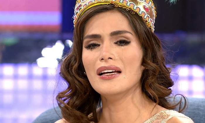 miriamsaavedra-deluxe.jpg