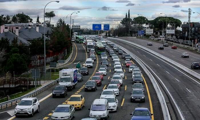 trafico-a6-coches-europapress-1.jpg