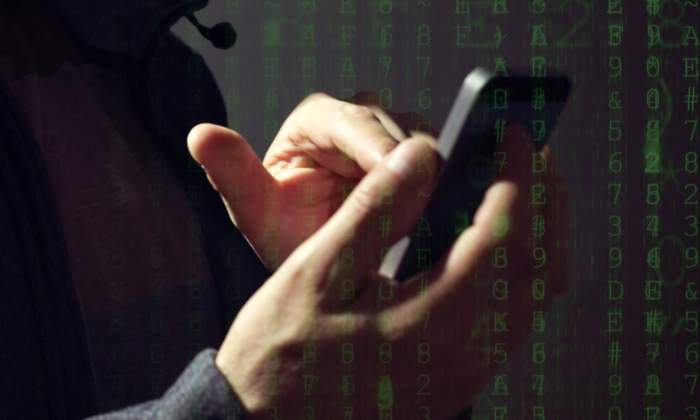 hacker-iphone.jpg