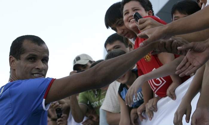 Rivaldo-aficionados-2008-Reuters.jpg