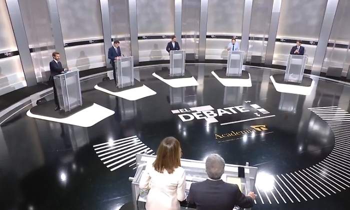 plano-debate.jpg