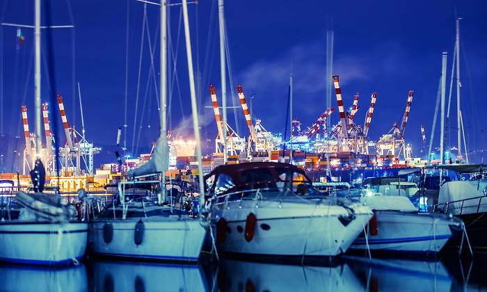 770x420-superyate-lujo-espana-dreamstime.jpg