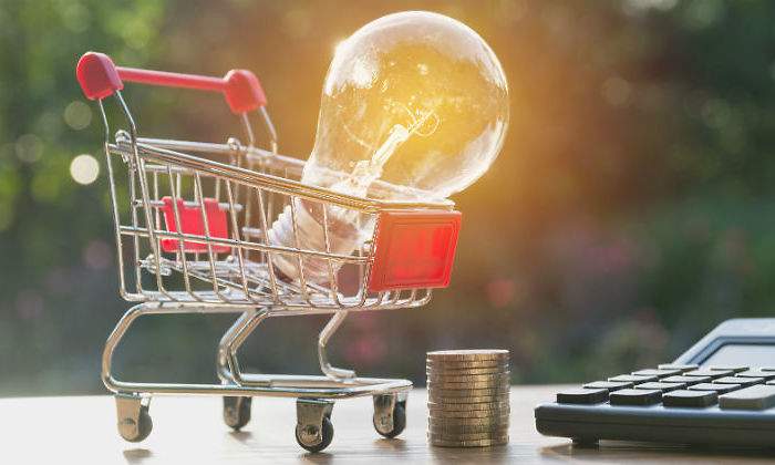 carro-compra-bombilla-calculadora-dreamstime.jpg