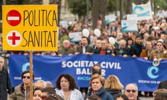 palma-protesta-sanidad-catalan-efe.jpg