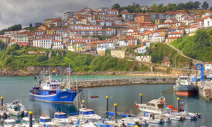 lastres-asturias-dreamstime.jpg