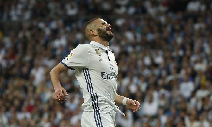 benzema-gesto-clasico-2017-reuters.jpg
