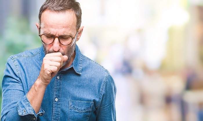 Hombre-tosiendo-iStock.jpg