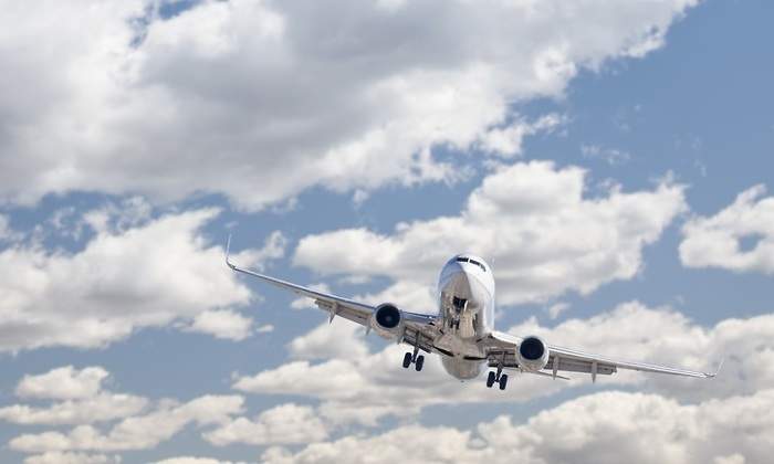 avion-nubes.jpg
