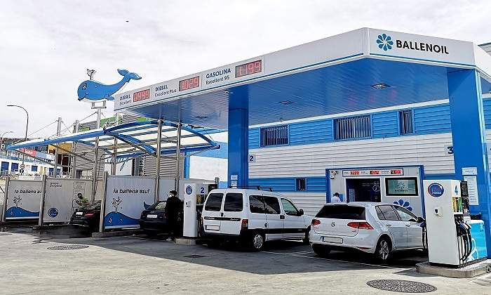 Estacion-de-servicio-Ballenoil.jpg
