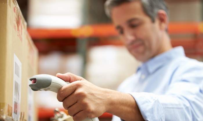 trabajador-logistica-dreamstime.jpg