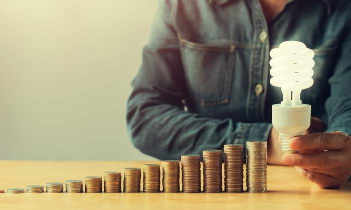 luz-factura-ahorro-dreamstime.jpg