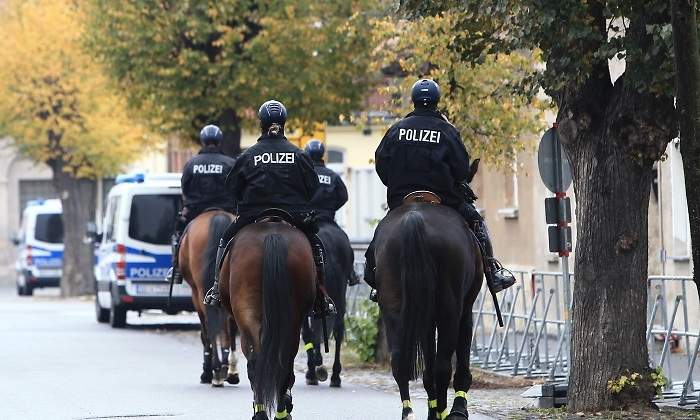 policia-alemana-caballo-ep.jpg