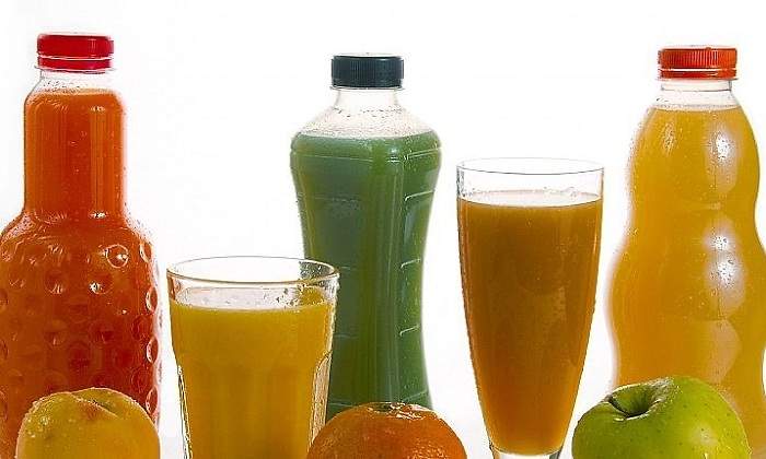 botellas_zumos_y_frutas_4569.jpg