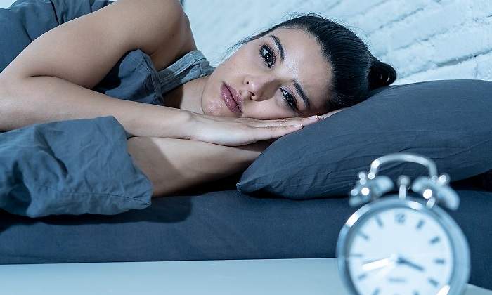 Chica-con-insomnio-iStock.jpg