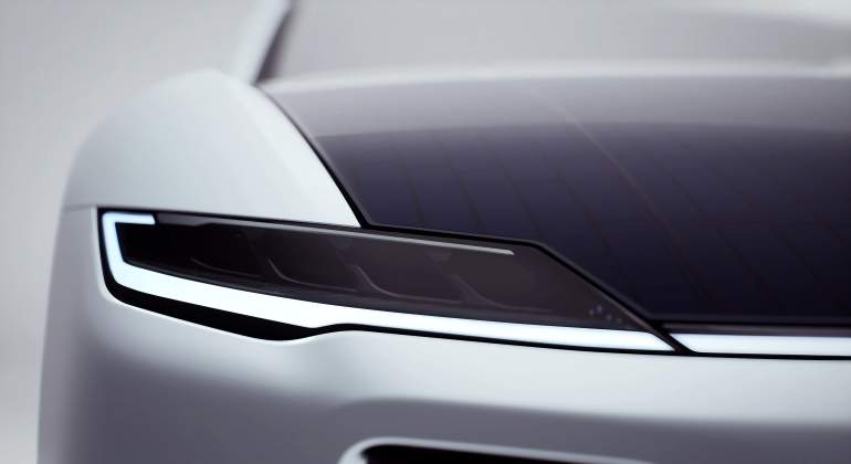 Detalle del coche solar Lightyear One.