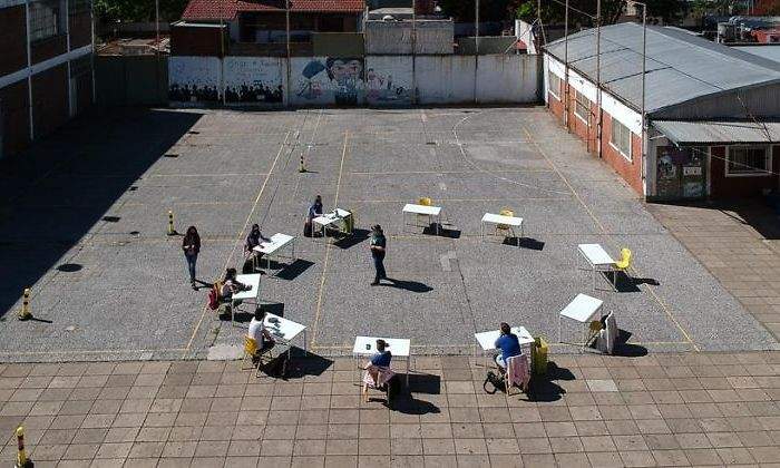 clases-ciudad-de-buenos-aires-EFE.jpg