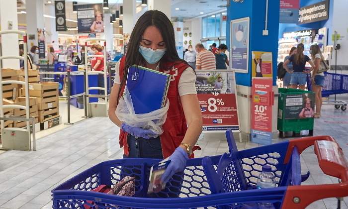 carrefour-mascarilla-cruz-roja-ep.jpg