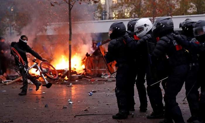 francia-protestas-pensiones-reuters.jpg
