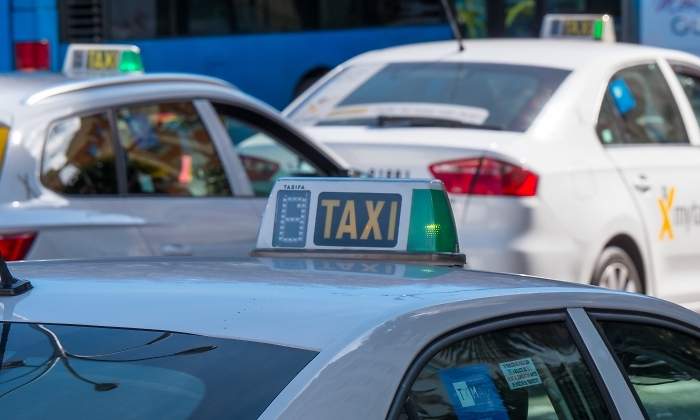 taxis-parados-libres.jpg