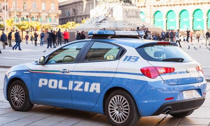 policia-milan-lobo-solitario-ei-dreamstime.jpg