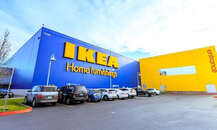 ikea-coches-aparcados.jpg