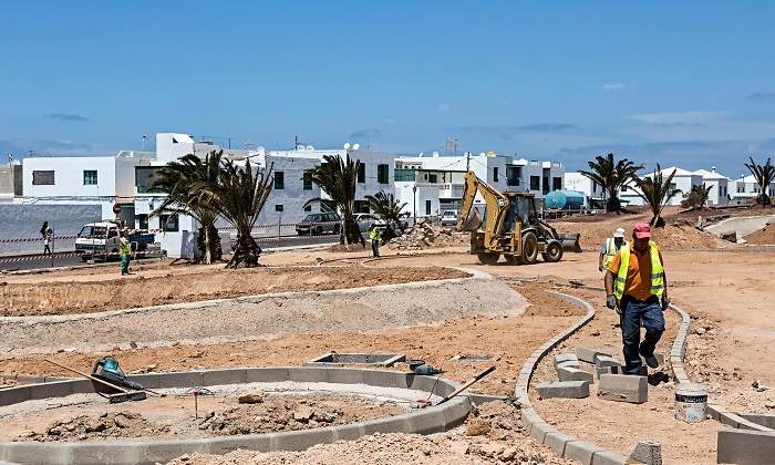 trabajadores-espana-construccion.jpg