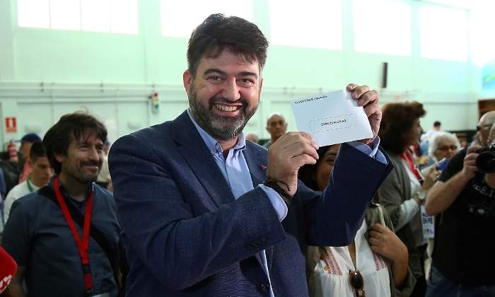 sanchez-mato-vota-efe.jpg
