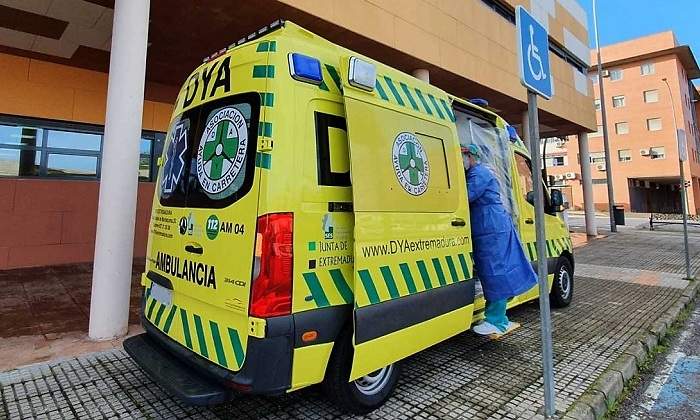 EuropaPress_2935943_ambulancia_dya_extremadura.jpg