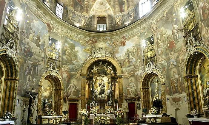 Iglasia-retablo-770-x-420-EFE.jpg