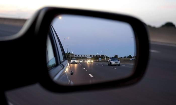 espejo-retrovisor-coche-pixabay-1.jpg