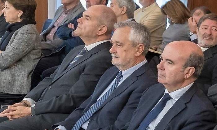700x420_chaves-grinan-banquillo-acusados-efe.jpg