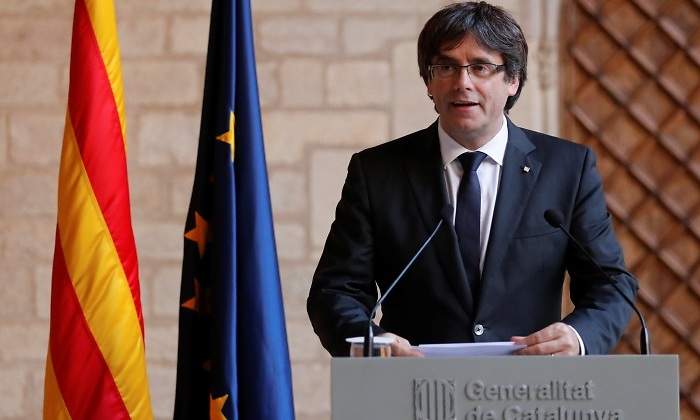 Puigdemont-Palau-26octubre2017-Reuters2.jpg
