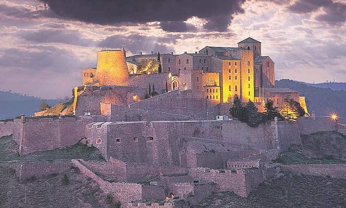 paradores-de-turismo-2.jpg