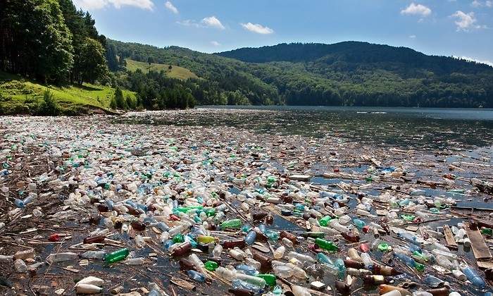plastico-dreamstime.jpg