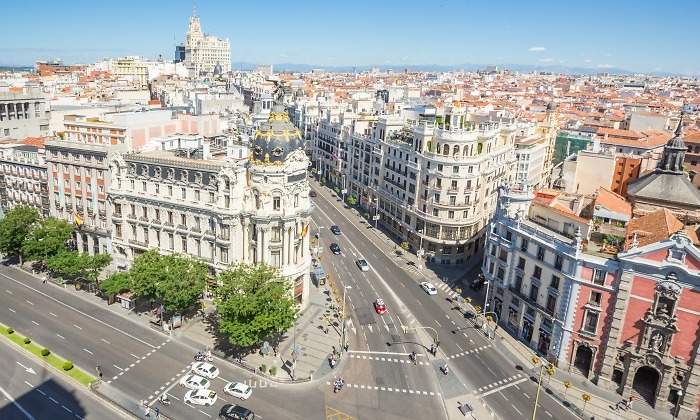 gran-via-dia-dreamstime.jpg