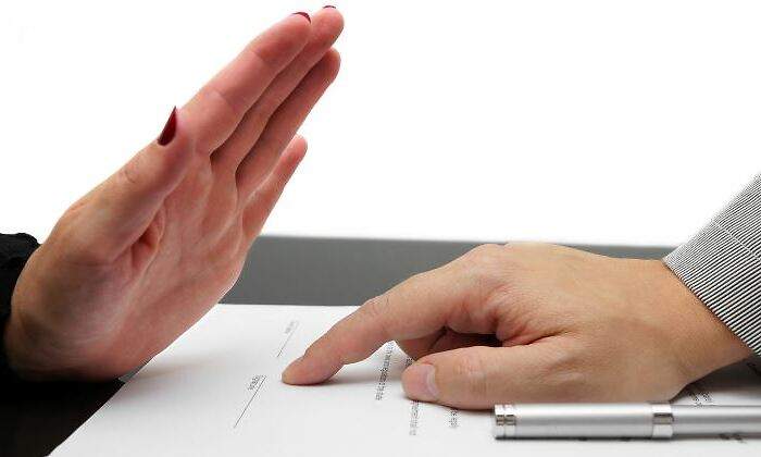 rechazar-contrato-empleo-770-dreamstime.jpg