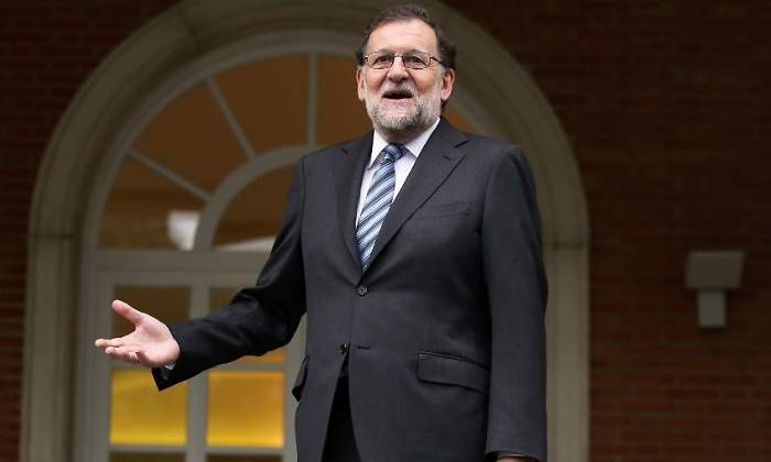 rajoy-puerta-moncloa-reuters.jpg
