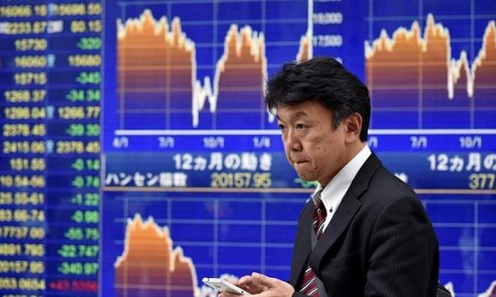 nikkei-azul-efe.jpg
