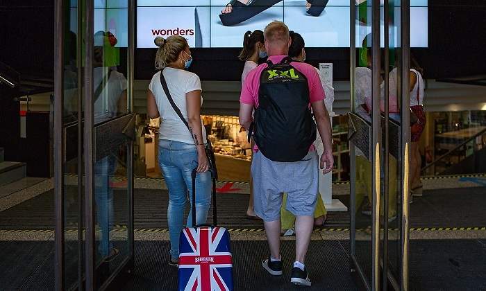 Turistas-Ingleses.jpg