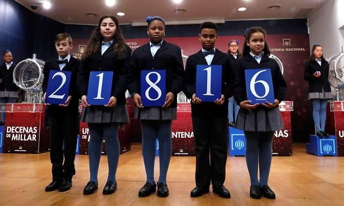 loteria-sorteo-el-nino-21816-segundo-premio-6enero2020-efe-770x420.jpg