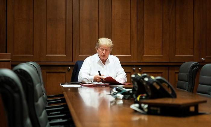 trump-aislado-coronavirus-reuters.jpg
