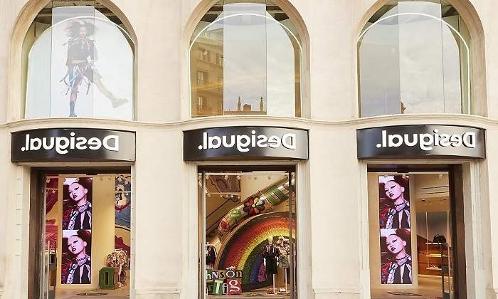 thumbnail_Desigual_tienda_1.jpg