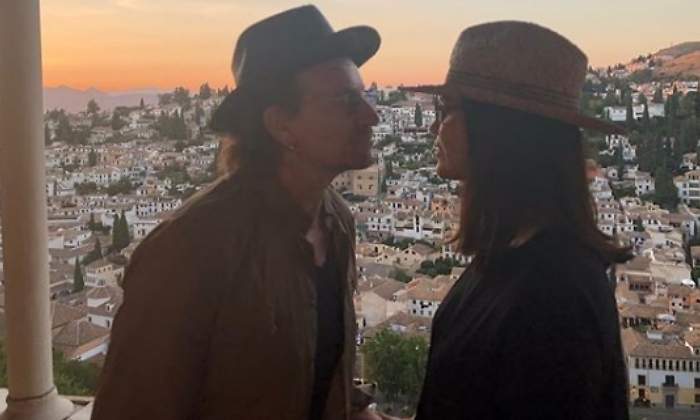 u2-bono-770.jpg