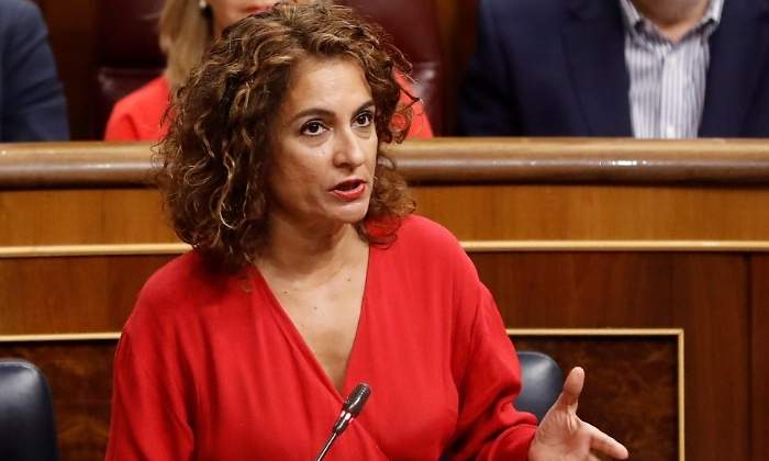 montero-maria-jesus-congreso18septiembre2019-efe.jpg