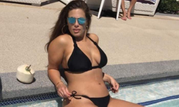 ashley-piscina.jpg