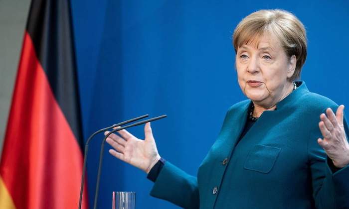 merkel-superavit-grande.jpg