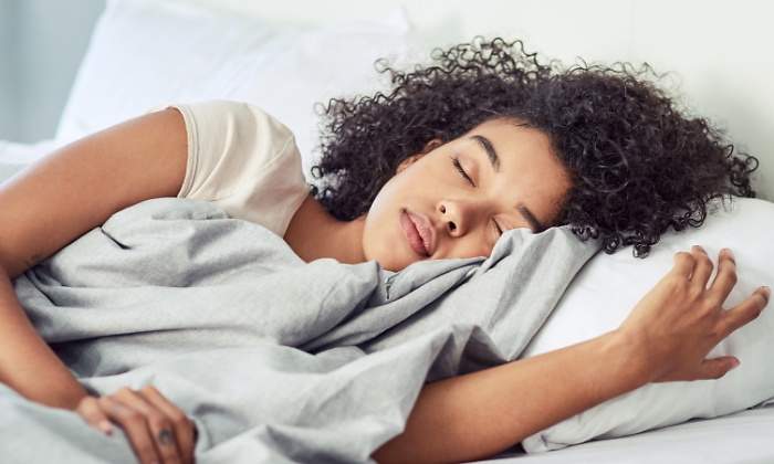 dormir-horas-descanso.jpg