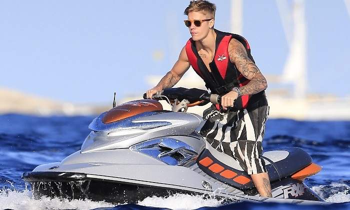 bieber-barco.jpg