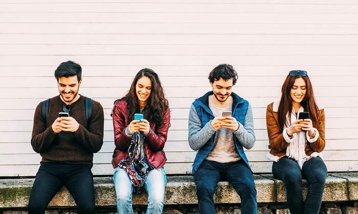movil-jovenes.jpg
