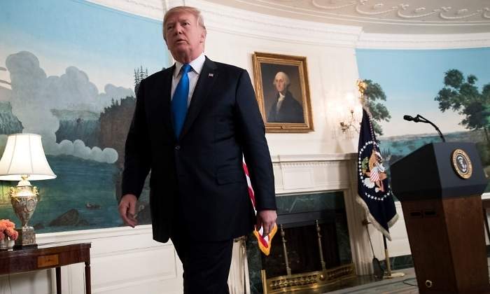 Trump-atril-getty.jpg